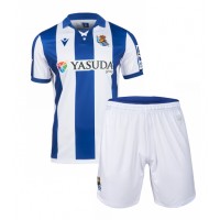 Camiseta Real Sociedad Primera Equipación Replica 2024-25 para niños mangas cortas (+ Pantalones cortos)